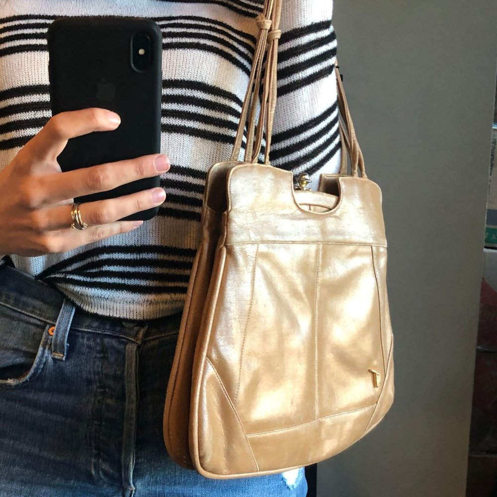 Vintage Tan Purse - Picture 2 of 8